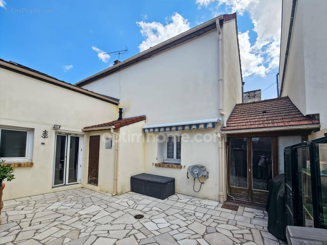 Maison à MANTES-LA-VILLE