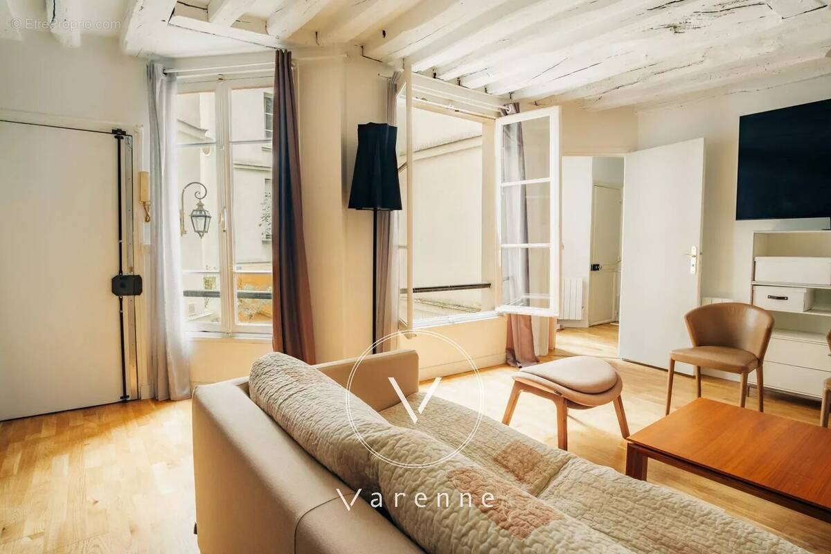 Appartement à PARIS-7E