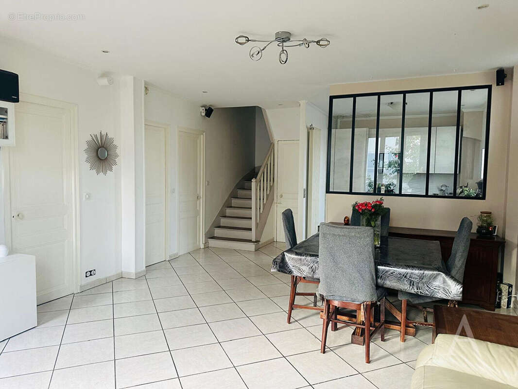 Maison à NOISY-LE-SEC