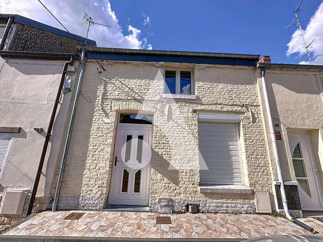 Maison à VIEUX-CONDE