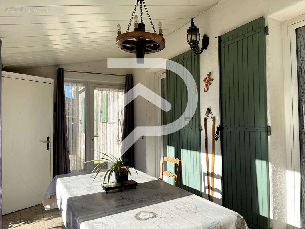 Maison à SAINT-JULIEN