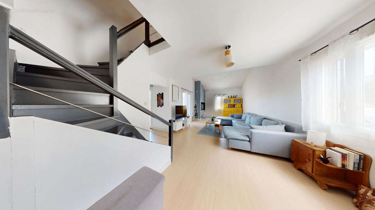 Spacieuse maison familiale de 146 m² à Cournanel - photo 5