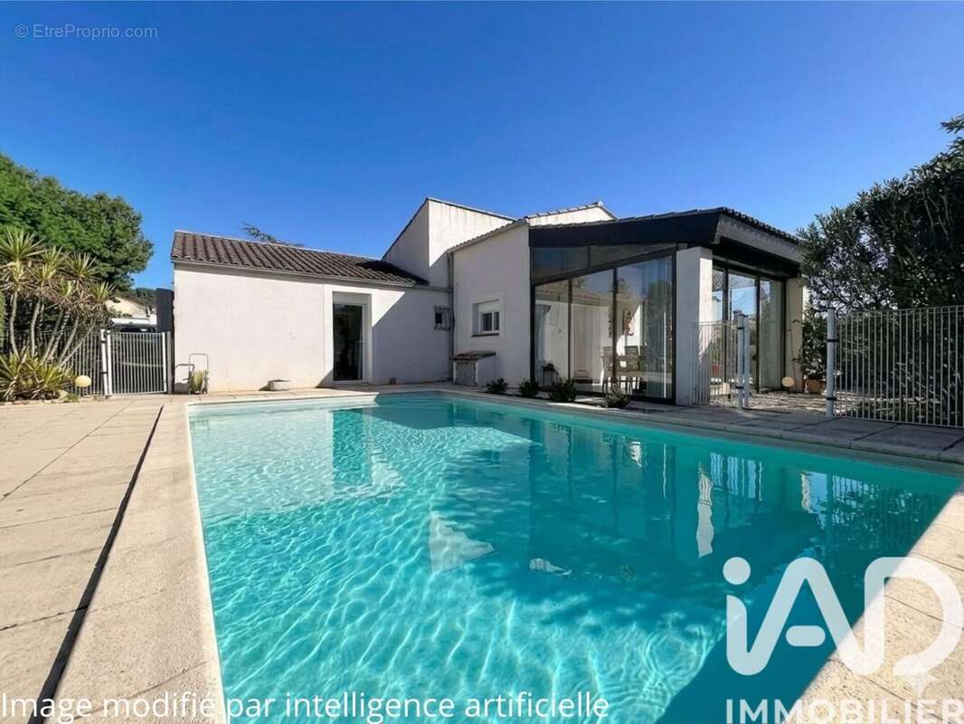 Photo 2 - Maison à VELAUX