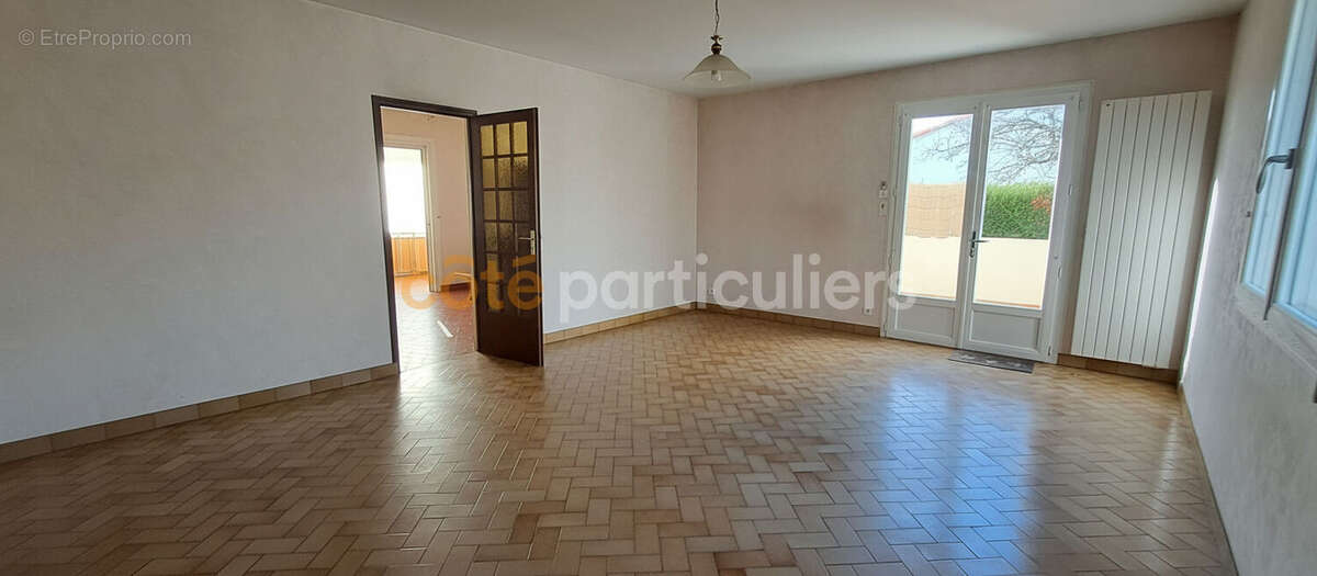 Maison familiale avec potentiel locatif . Quartier des Halles de CHOLET - photo 8