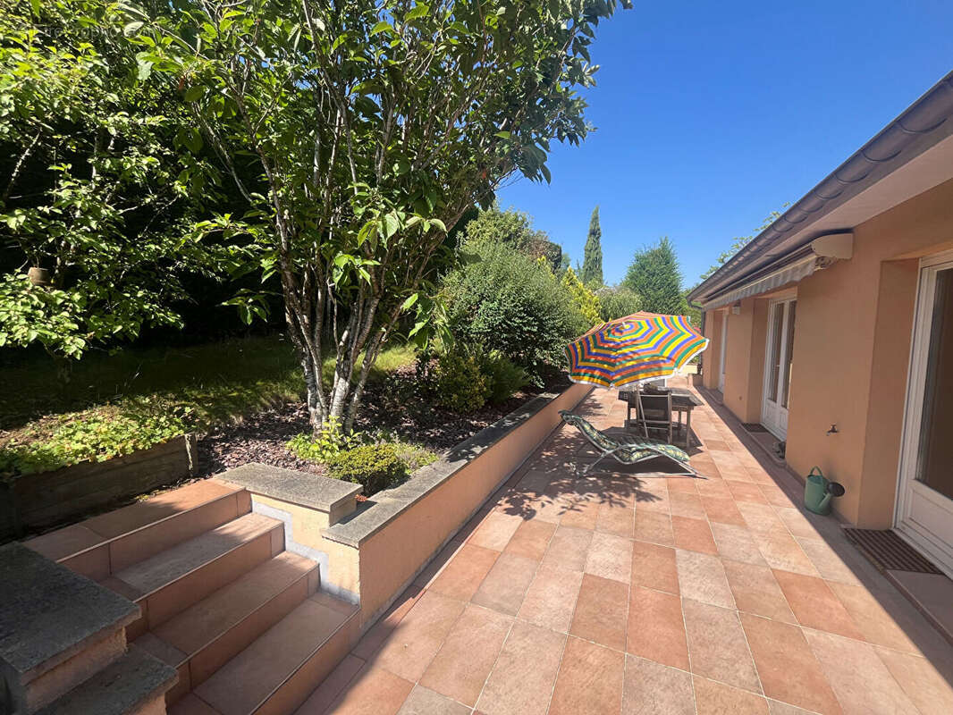 Maison Norroy Le Veneur - photo 2
