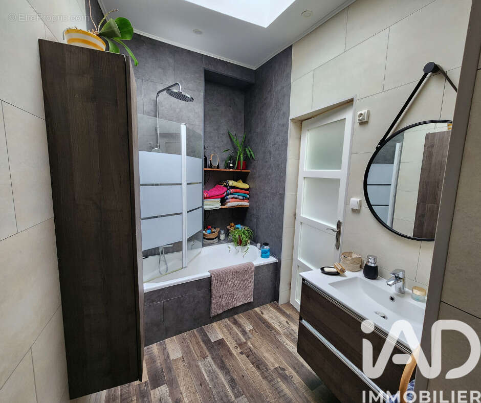 Photo 8 - Maison à LYS-LEZ-LANNOY