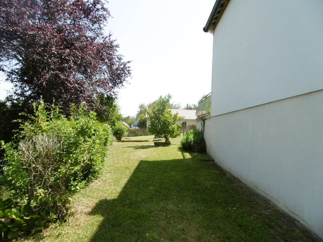 Maison à TOULON-SUR-ARROUX