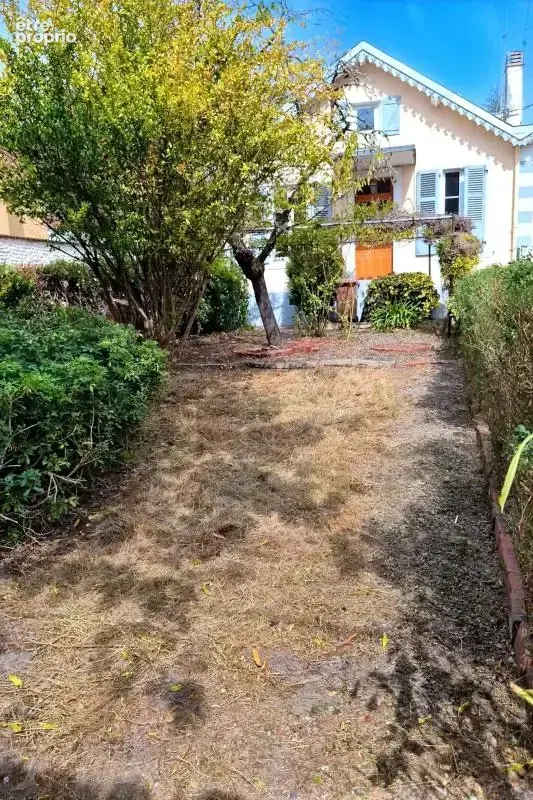 Billère   une maison de charme à réinventer - photo 2