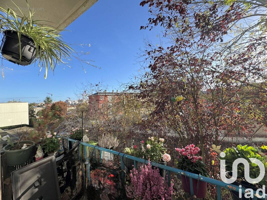 Photo 1 - Appartement à RUEIL-MALMAISON