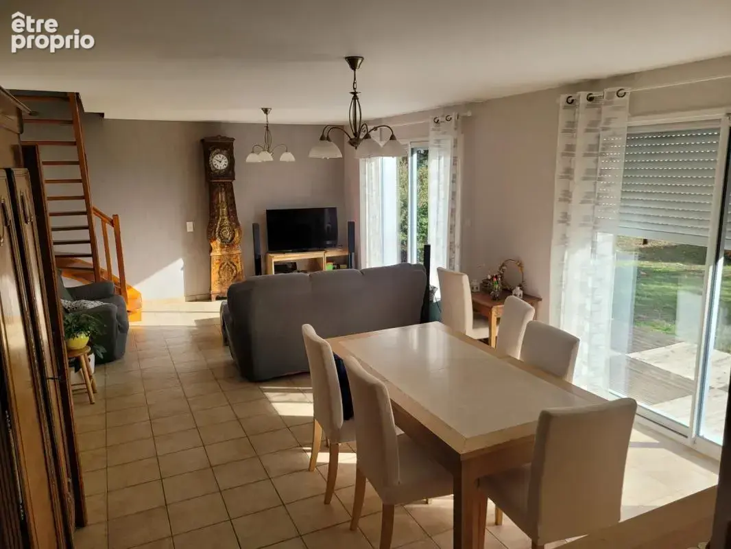 Maison 5 Ch, Grand terrain, Division parcellaire avec Bati. + 2 Chs possibles - photo 6