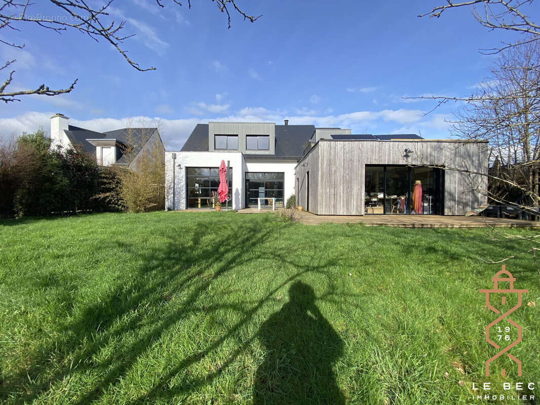 Maison à LE HEZO