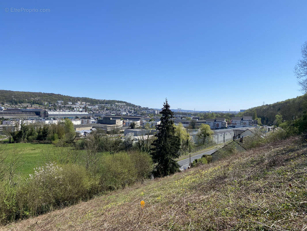 Terrain à DEVILLE-LES-ROUEN