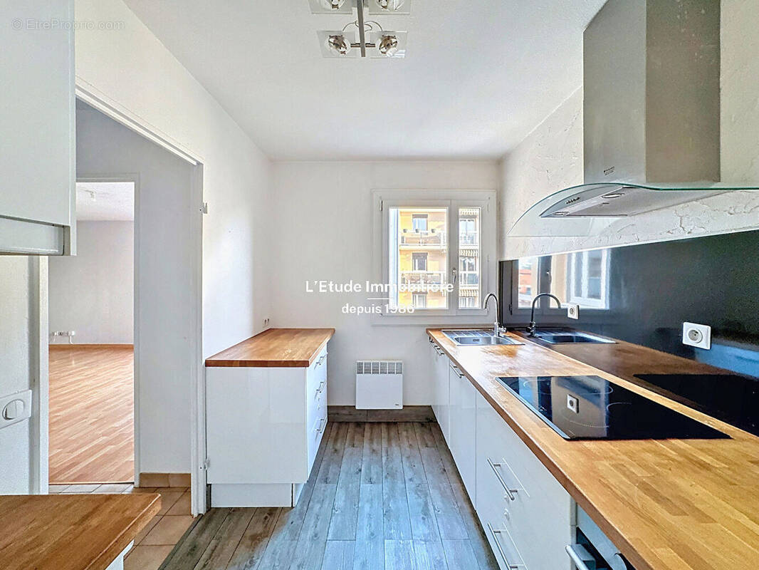 Appartement à SATHONAY-CAMP