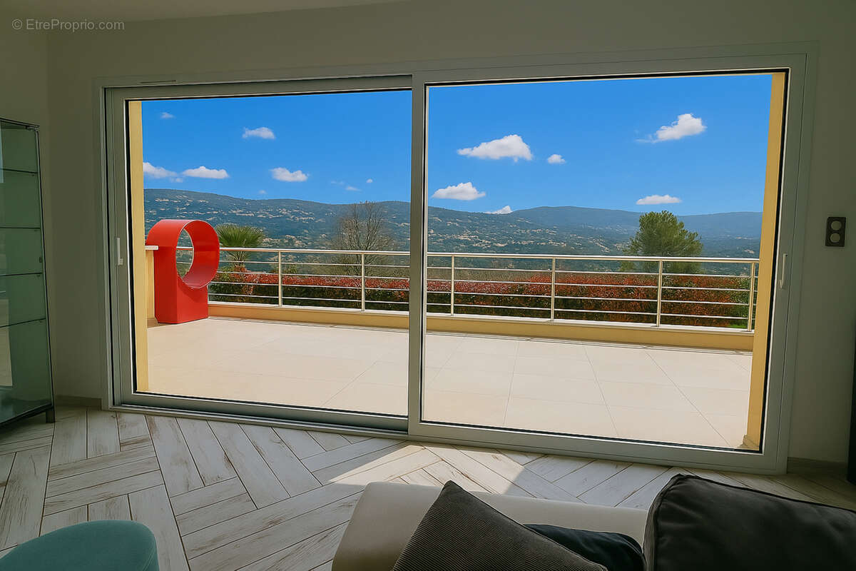 Maison à PEYMEINADE