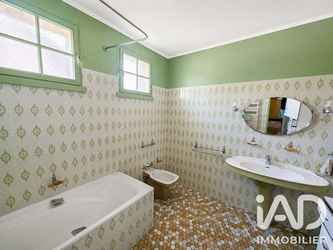 Maison 119 m² à Fretterans  - photo 7