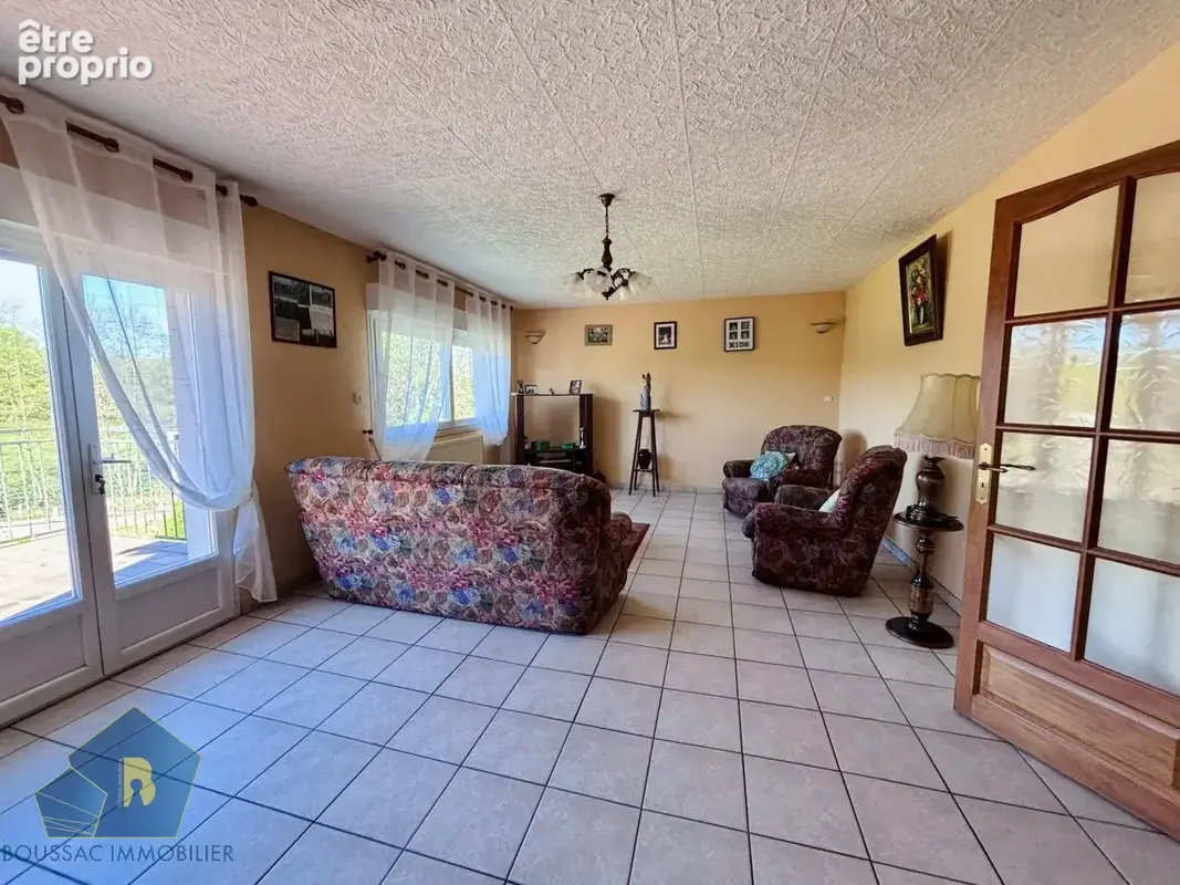 Maison 151 m² à Lavaufranche  - photo 4