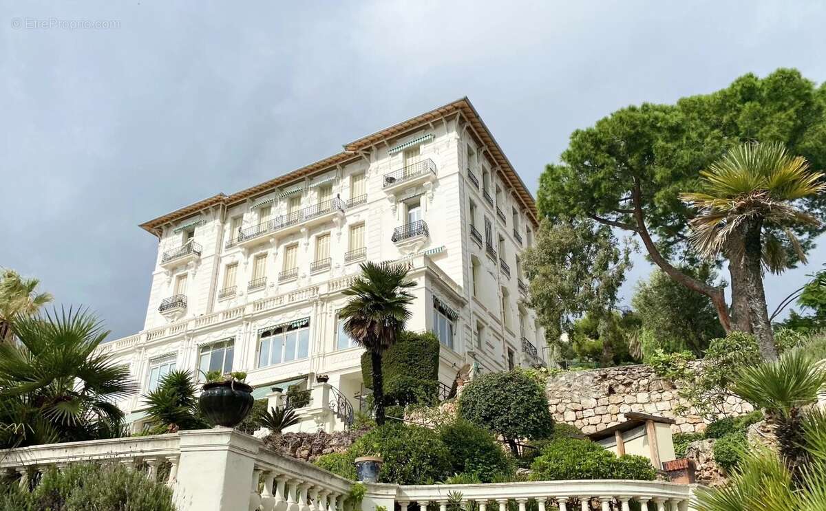 Appartement à ROQUEBRUNE-CAP-MARTIN