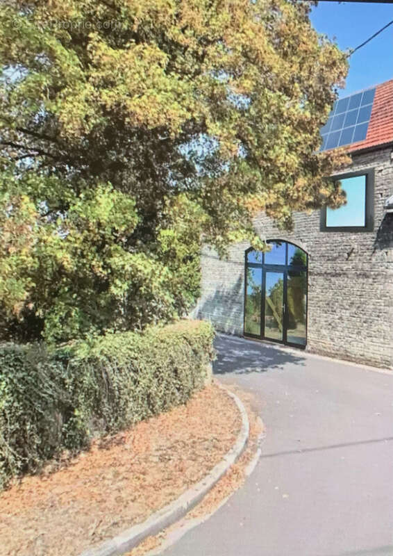 Maison à MONTLIOT-ET-COURCELLES