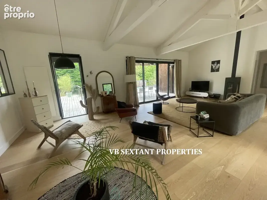 15 mn de Bordeaux, Latresne, magnifique maison de charme en bois avec  dépendance - photo 7