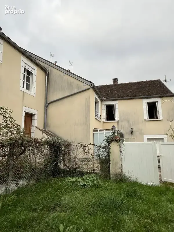 Maison 126 m² à Saint-Sauveur-En-Puisaye  - photo 2