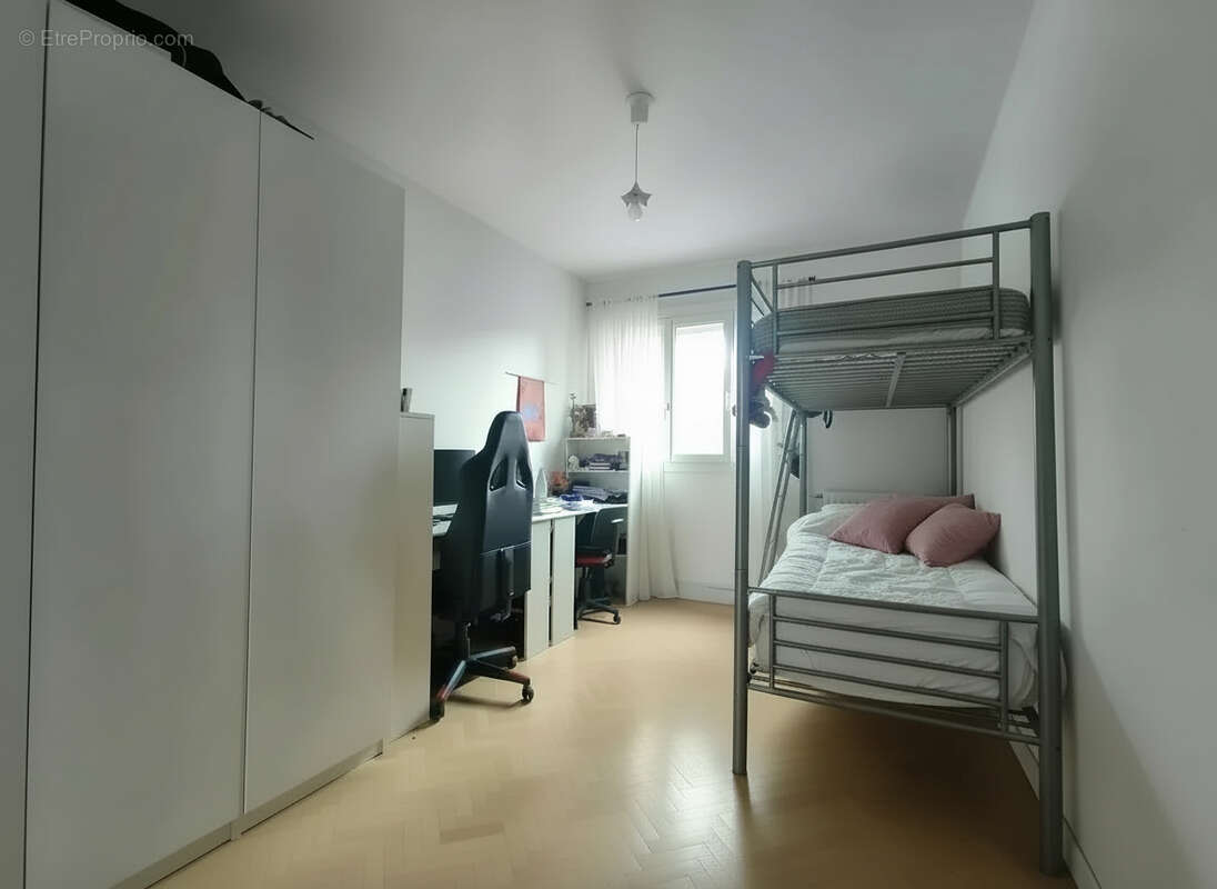 Appartement à EPINAY-SUR-SEINE