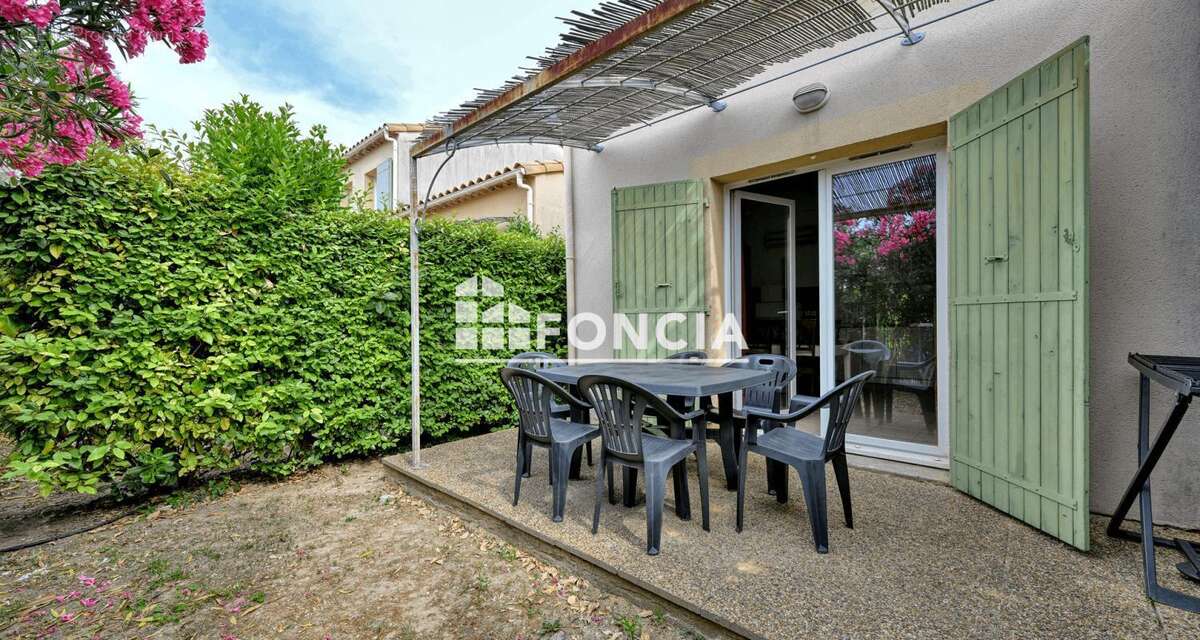 Appartement à MOURIES