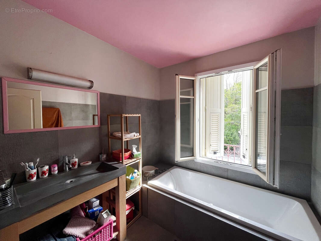 Appartement à TENDE