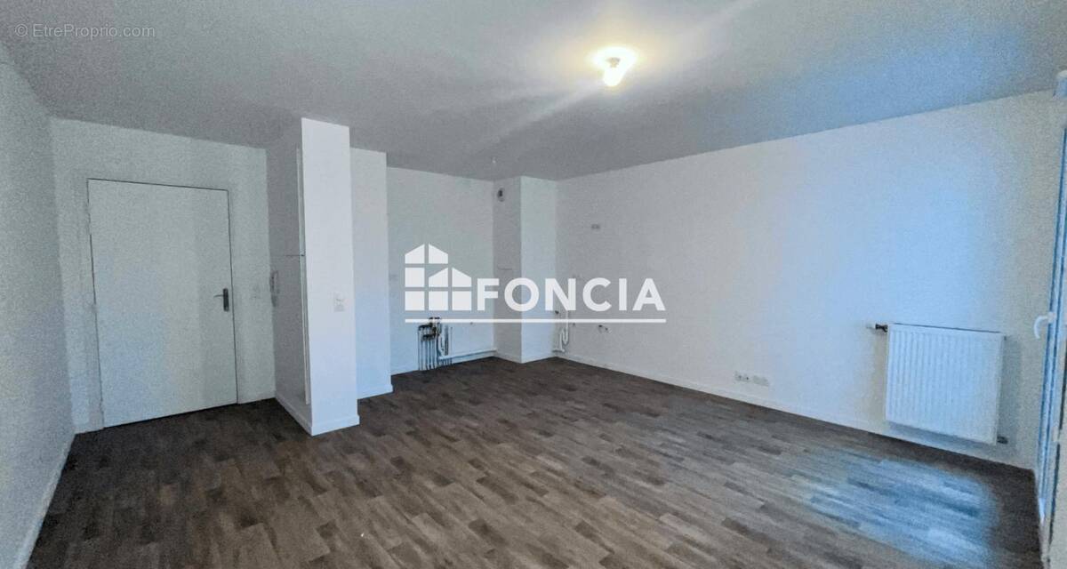Appartement à LE BLANC-MESNIL