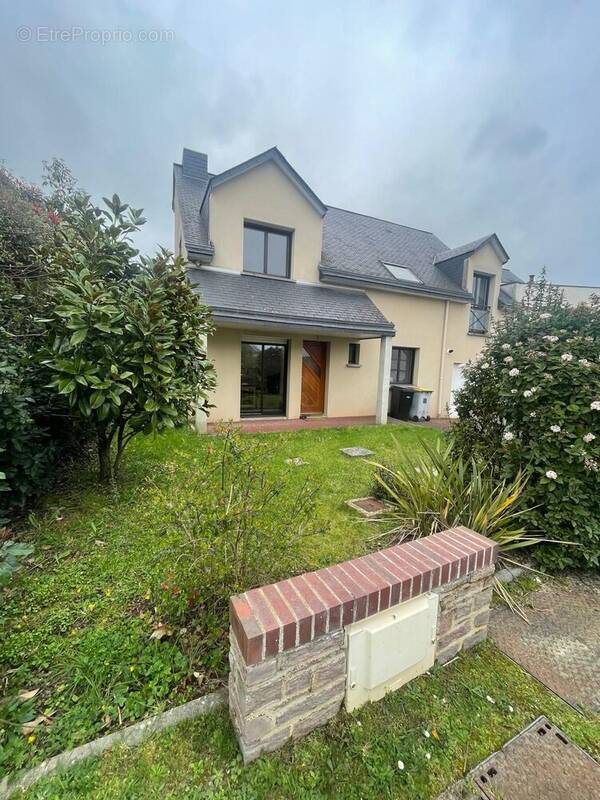 Maison à SAINT-GREGOIRE