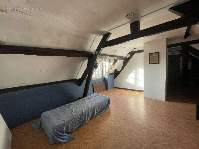 Maison à BEAUMONT-LES-AUTELS