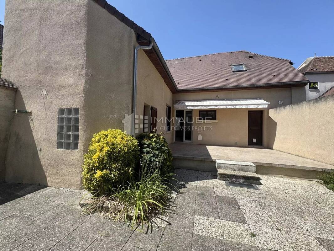 Maison à NOGENT-SUR-SEINE