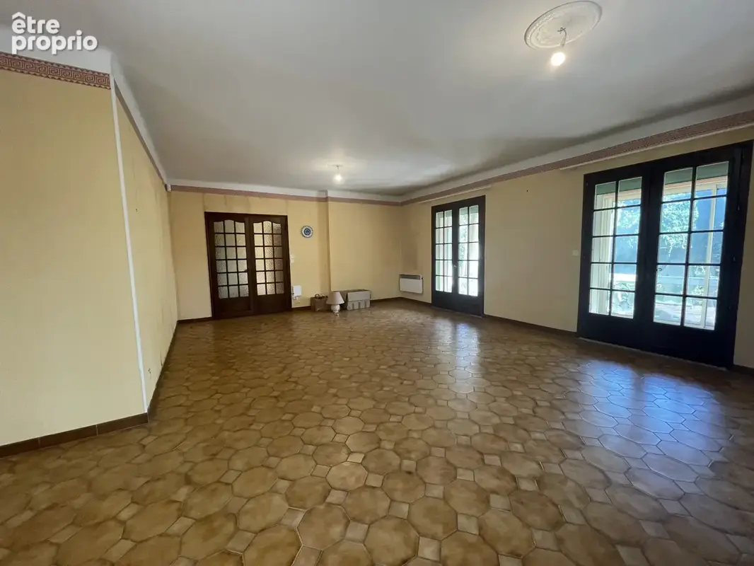 Maison plain-pied jardin grand garage - photo 2