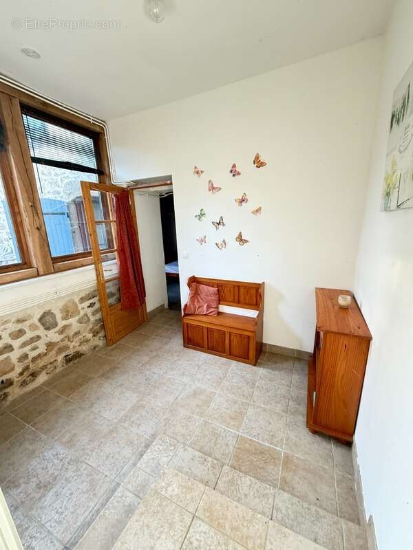 Maison à BUSSIERE-DUNOISE