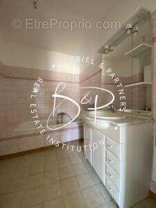 Appartement à LORGUES