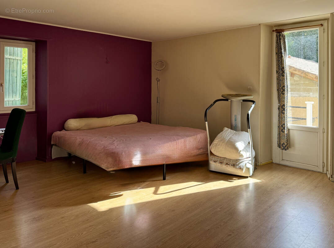 Maison à CASTILLON-LA-BATAILLE