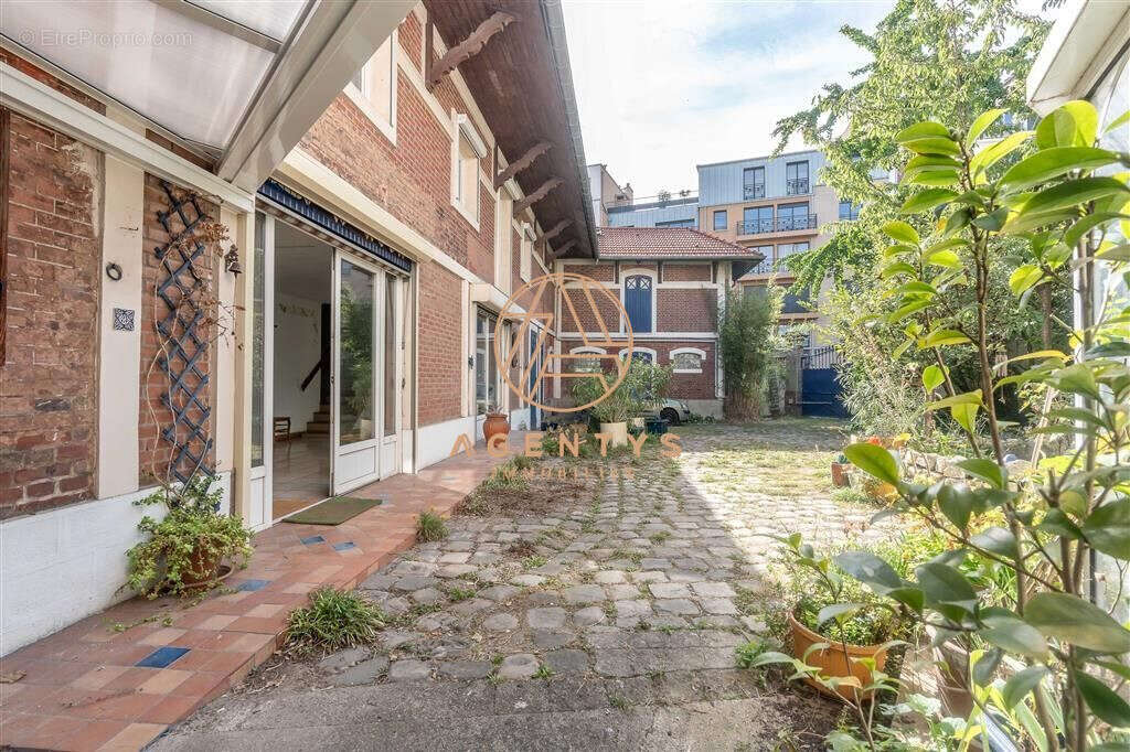 Maison à NOGENT-SUR-MARNE