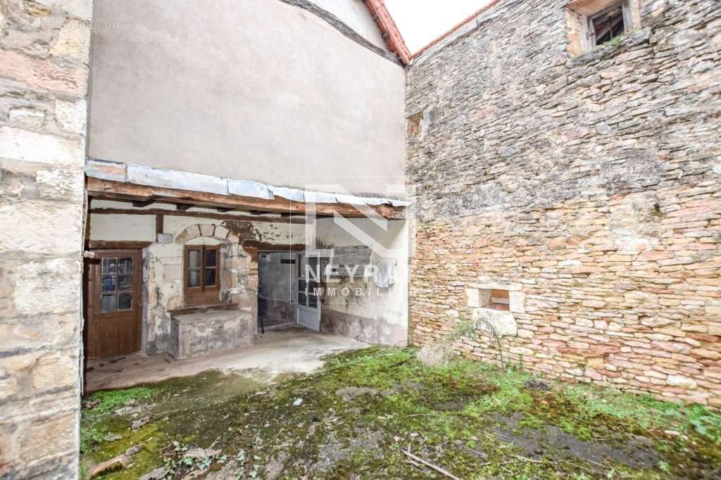 Appartement à GIVRY