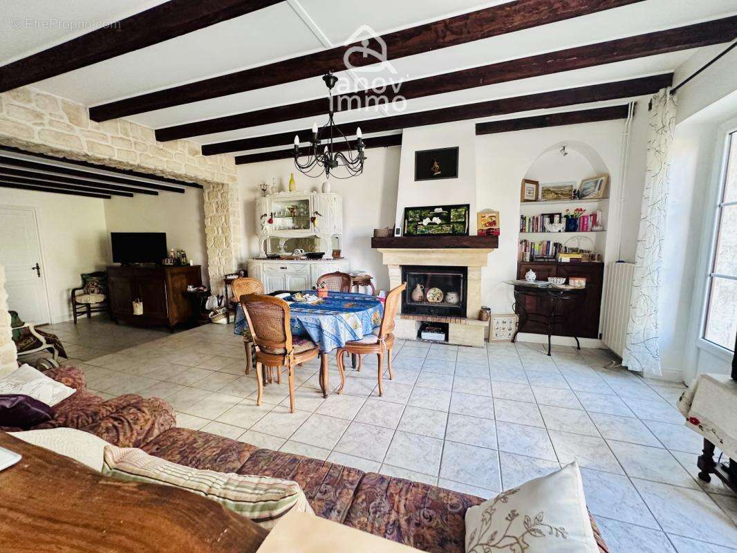 Maison à CHATEAUNEUF-SUR-CHARENTE