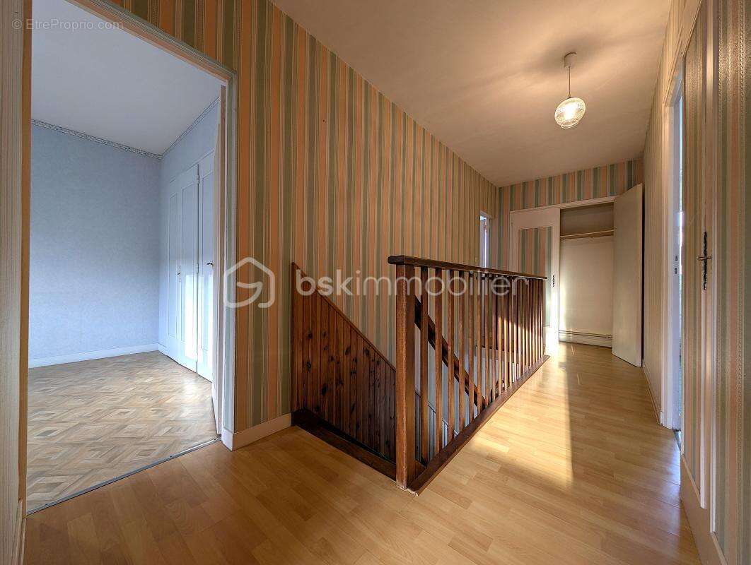 Maison à EQUEURDREVILLE-HAINNEVILLE