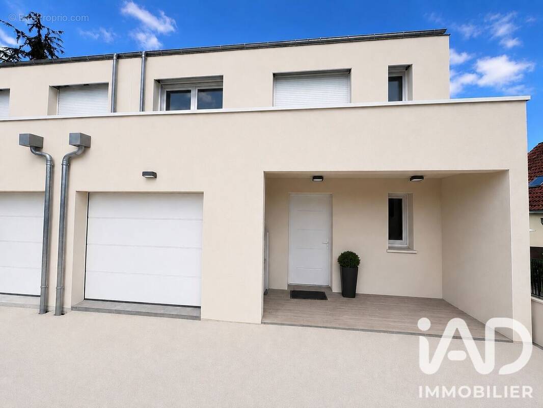 Maison 120 m² à Chaingy  - photo 1