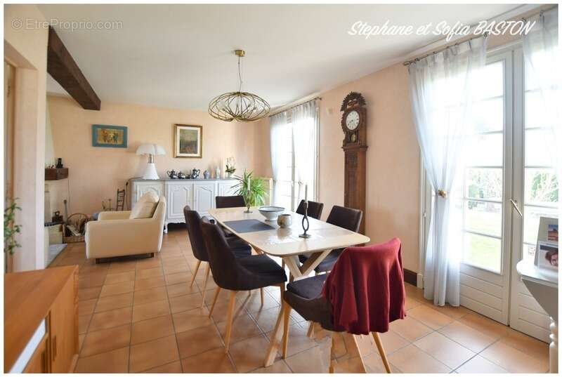 Maison à PONTS-ET-MARAIS