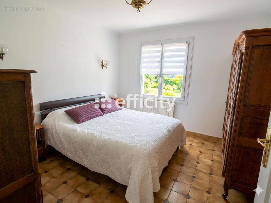Maison 121 m² à Miramas  - photo 15