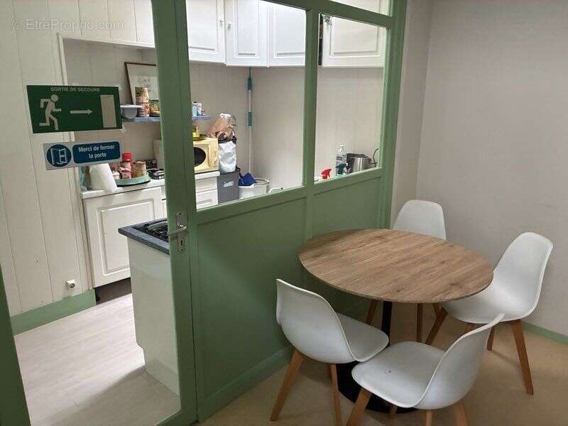 À vendre – Immeuble au cœur de La Rochelle, à deux pas du marché - photo 4