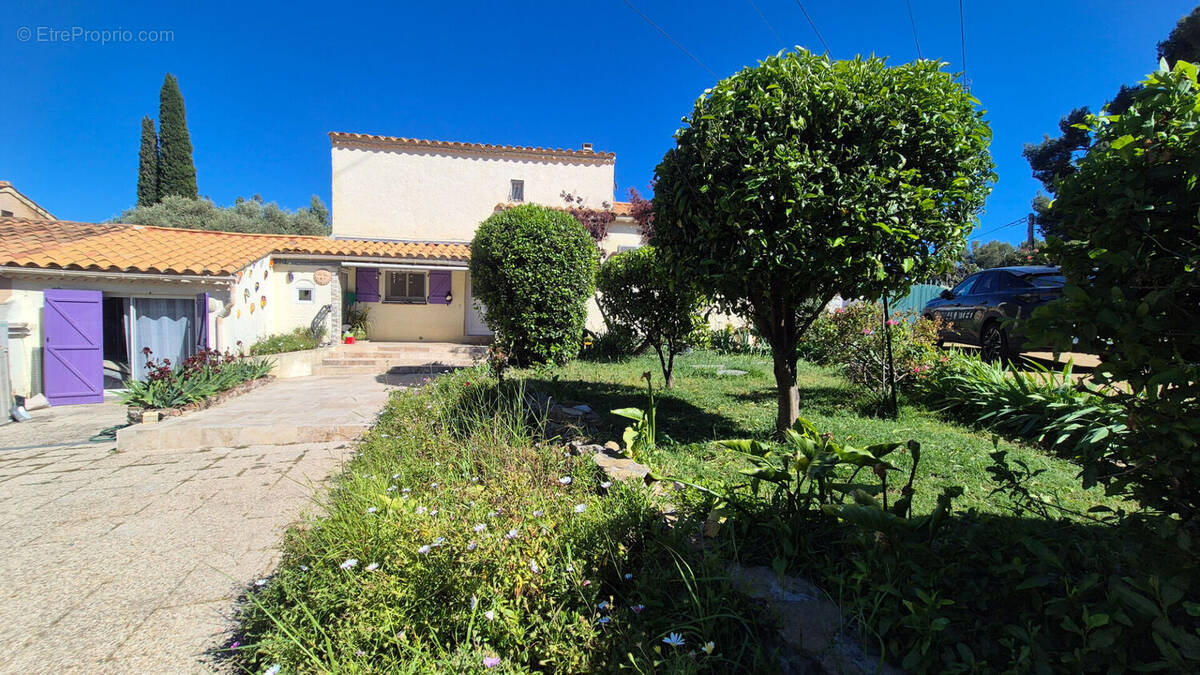 Maison à OLLIOULES