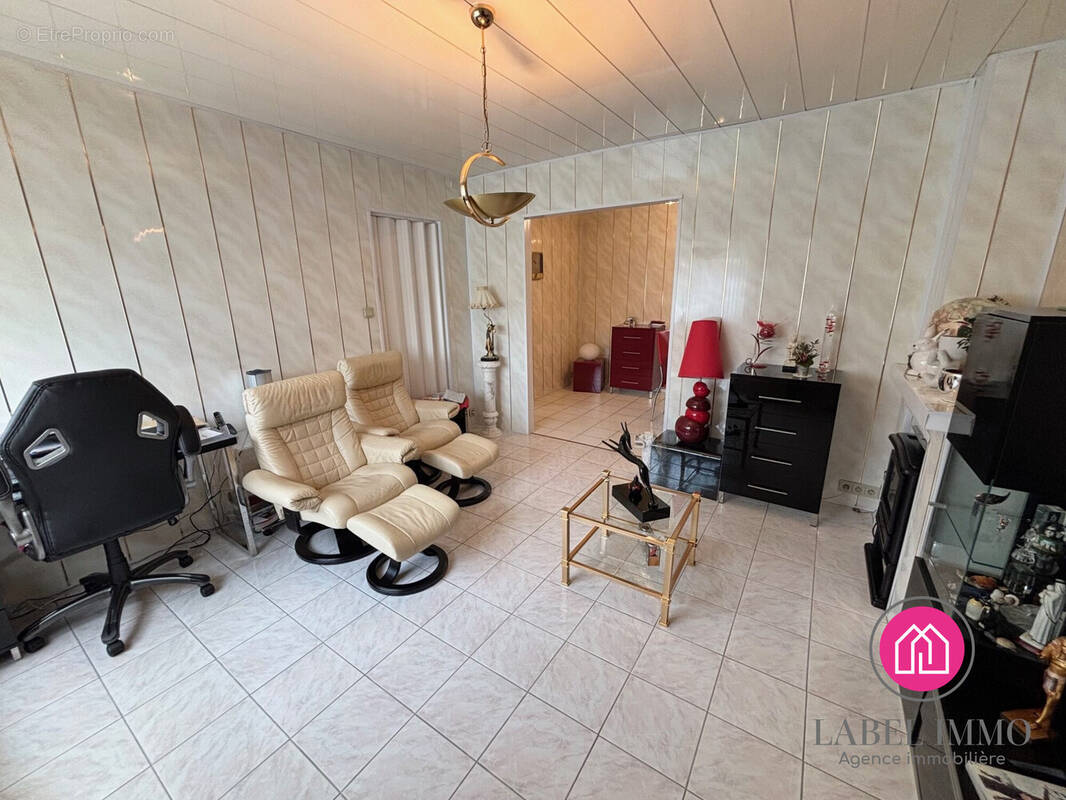 Maison 110 m² à Crespin  - photo 1