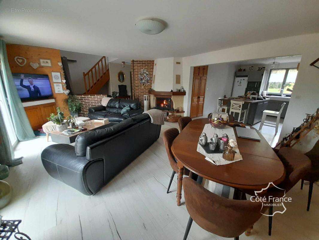 Maison à LA CAPELLE