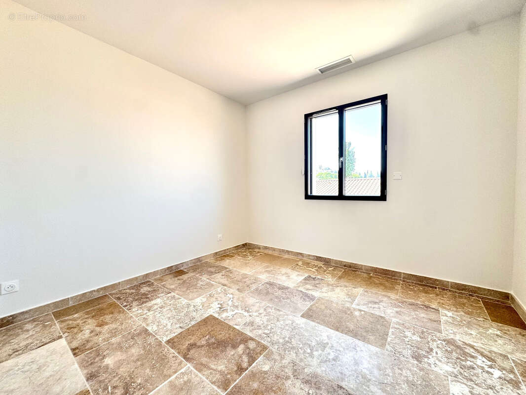 Maison à VAISON-LA-ROMAINE