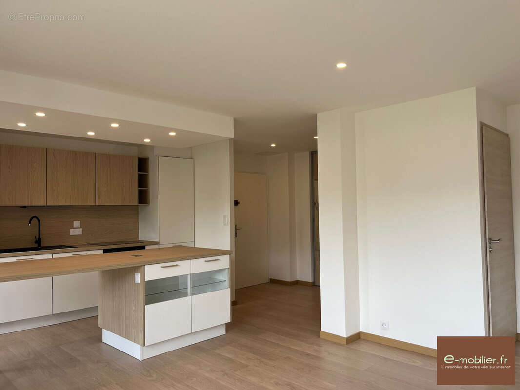 Appartement à BASSENS