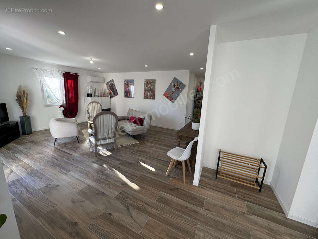 Villa de plain-pied avec garage - photo 7