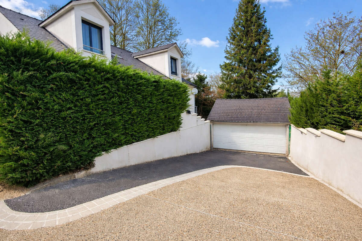 Maison à ASNIERES-SUR-OISE